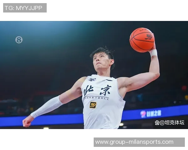 曾凡博NBA中国赛表现平平首战无出手次战坐冷板凳引关注