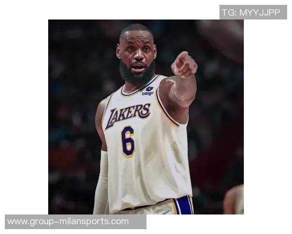 詹姆斯与斯波共同探讨现代篮球的节奏与空间的重要性 詹姆斯与斯波共同探讨现代篮球的节奏与空间的重要性