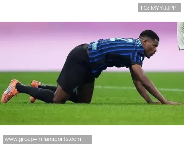 米体报道邓弗里斯左脚踝伤情需专家诊治国米冬窗或寻替代人选