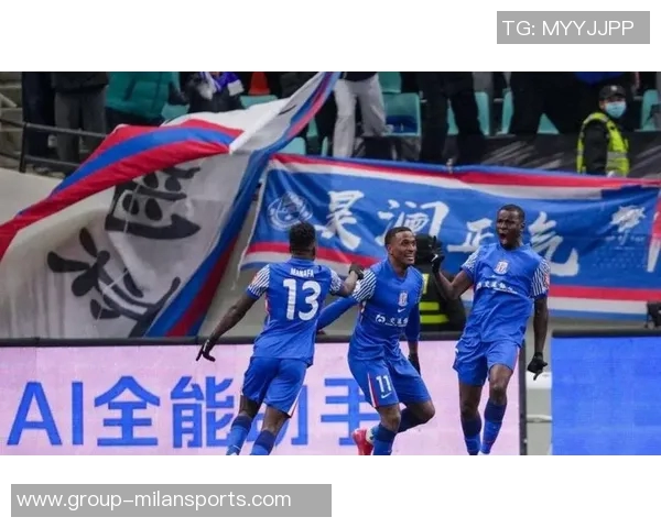 海港队2026年3月战绩不佳首轮对阵河南队期待打破进球荒 海港队2026年3月战绩不佳首轮对阵河南队期待打破进球荒