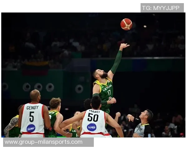 FIBA官推盘点历史经典逆转时刻米勒麦迪与立陶宛后卫的精彩表现